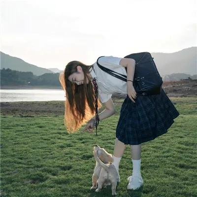 女人河